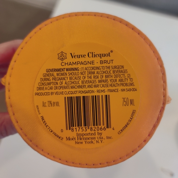 Veuve Clicquot Insulated Champagne Carrier Bag - Picture 9 of 10